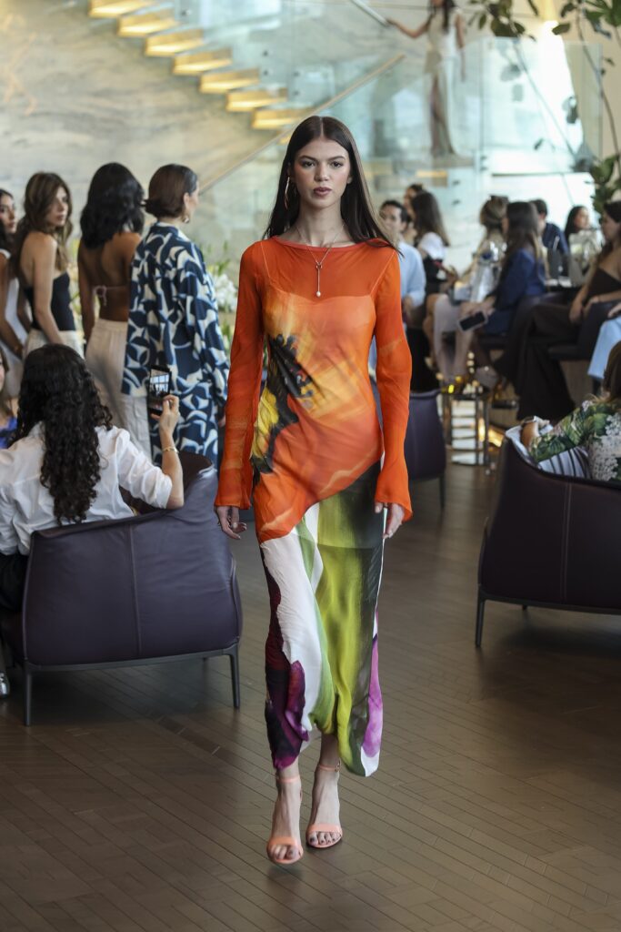 itgirlmx - Cover It Girl - Valentina Gilabert - Page Six - Pagina Seis - Sociales